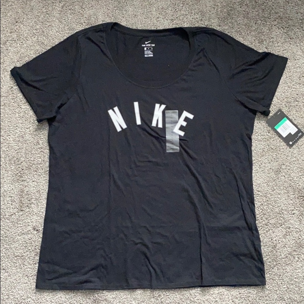 Nike short sleeve athletic tee shirt